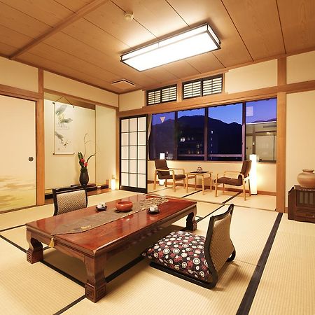 Kotobukiso Hotel Shin'onsen Esterno foto