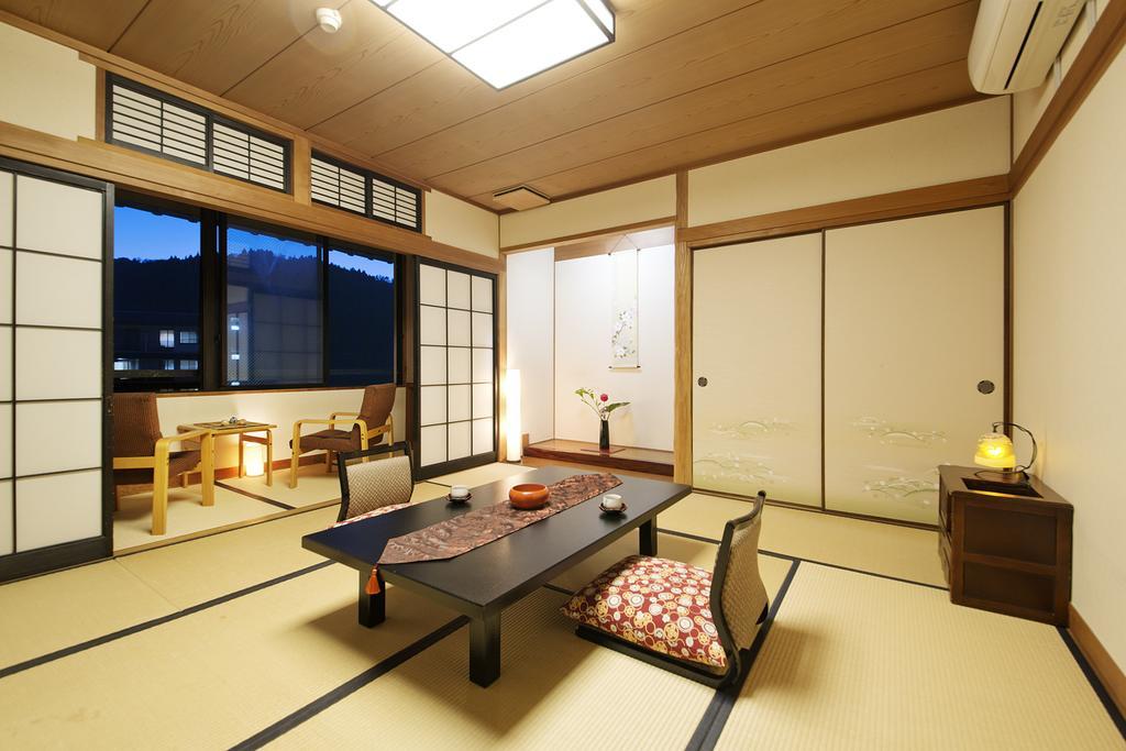 Kotobukiso Hotel Shin'onsen Esterno foto