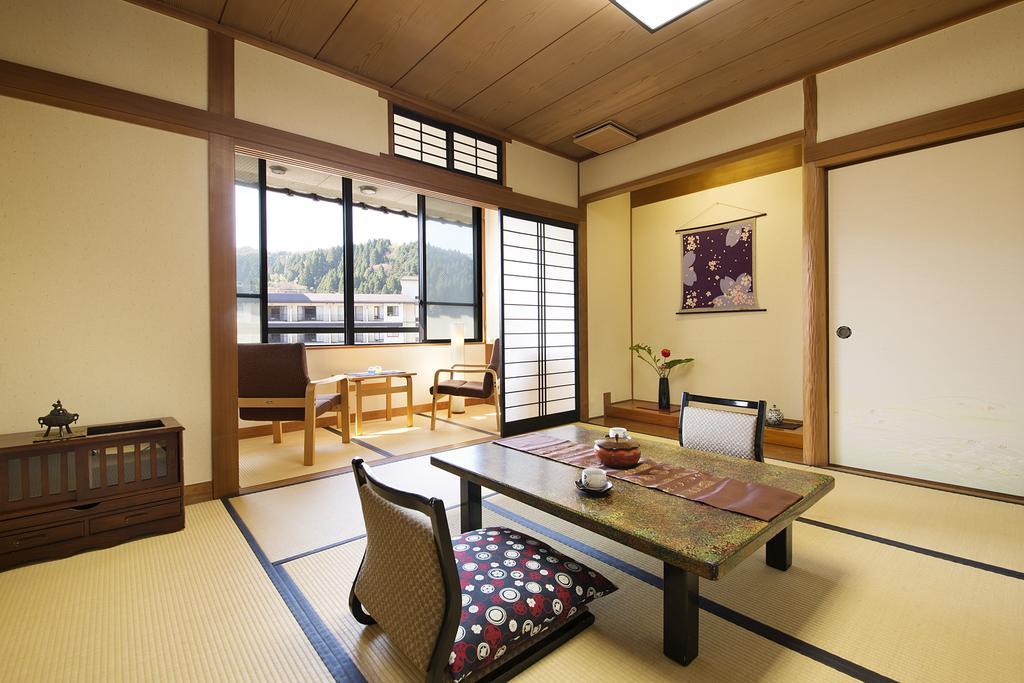 Kotobukiso Hotel Shin'onsen Esterno foto